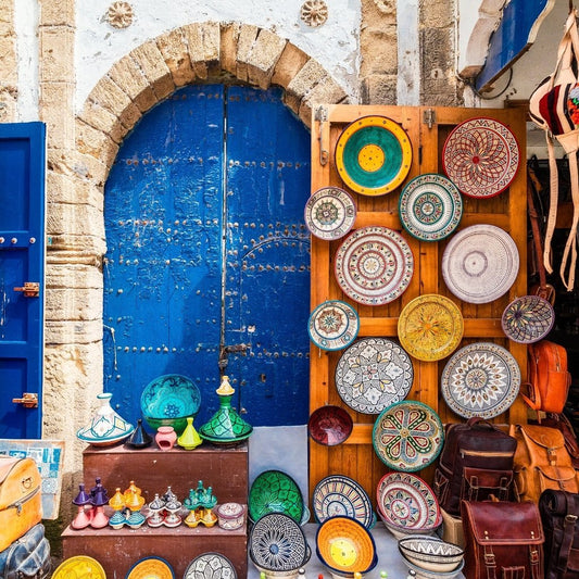 How To Select Thoughtful Souvenirs While Traveling - Kind Designs